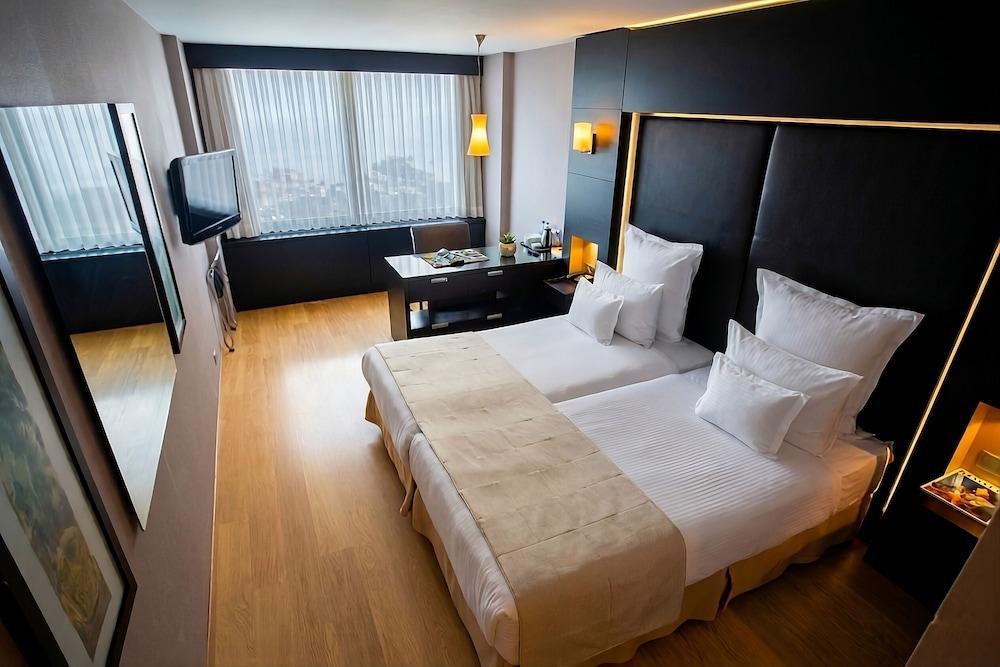 Kalyon Hotel Istanbul Room Type - Standard Deluxe Room with City View Kalyon Hotel Istanbul Room Type - Standard Deluxe Room with City View