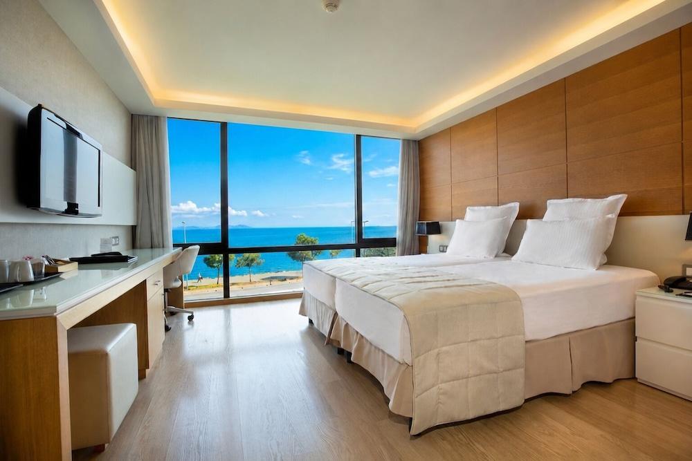 Kalyon Hotel Istanbul Room Type - Panoramic Room, Sea View Kalyon Hotel Istanbul Room Type - Panoramic Room, Sea View