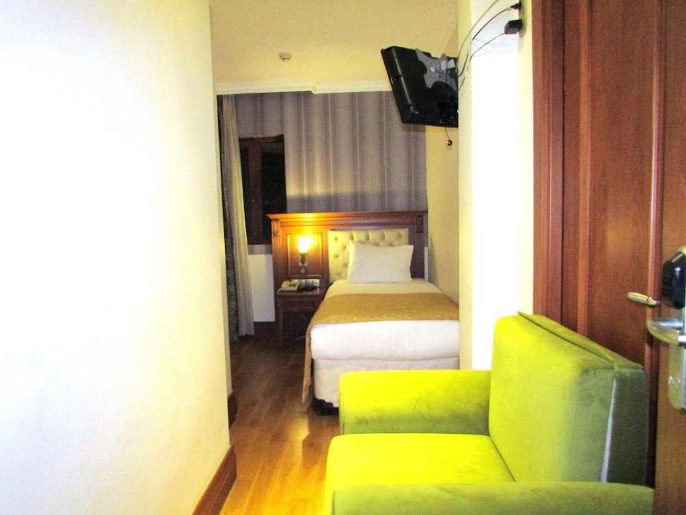 Lausos Hotel Sultanahmet - Tap to explore photos