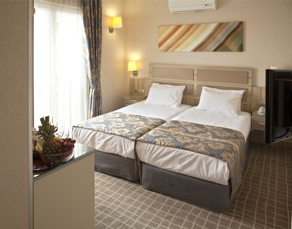 Hotel Nanda Room Type - Double Room