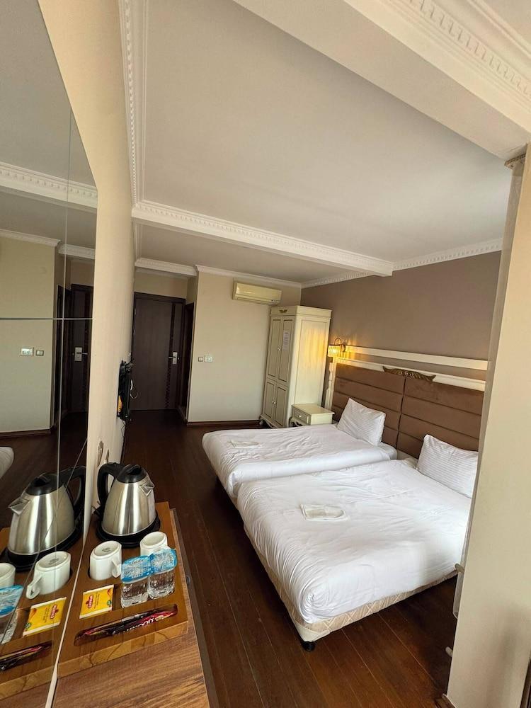 Sphendon Hotel Room Type - Standard Twin Room