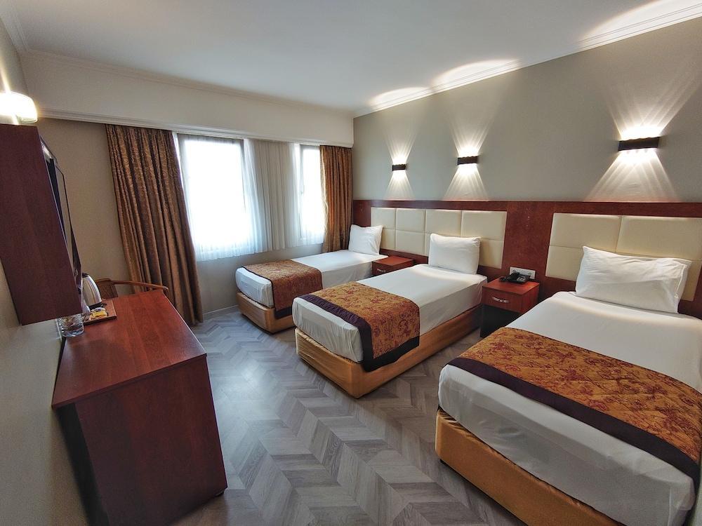 Orient Mintur Hotel Room Type - Triple Room