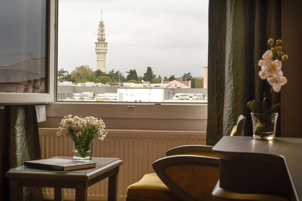Oran Hotel Room Type - Family Room