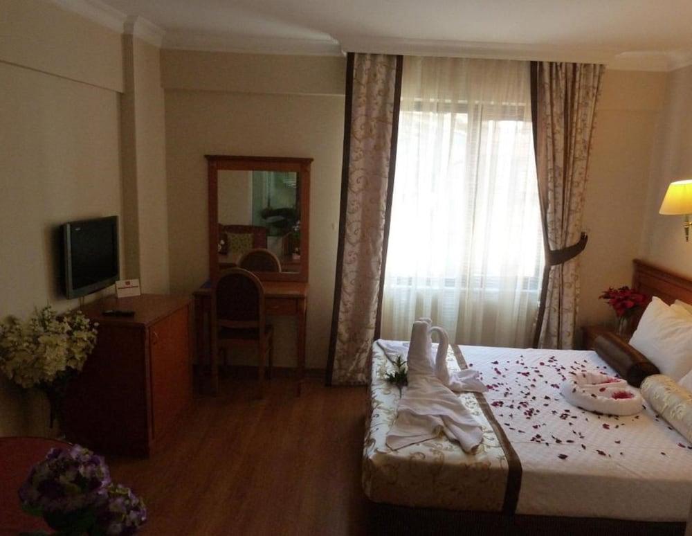 Prestige Hotel Old City - Tap to explore photos