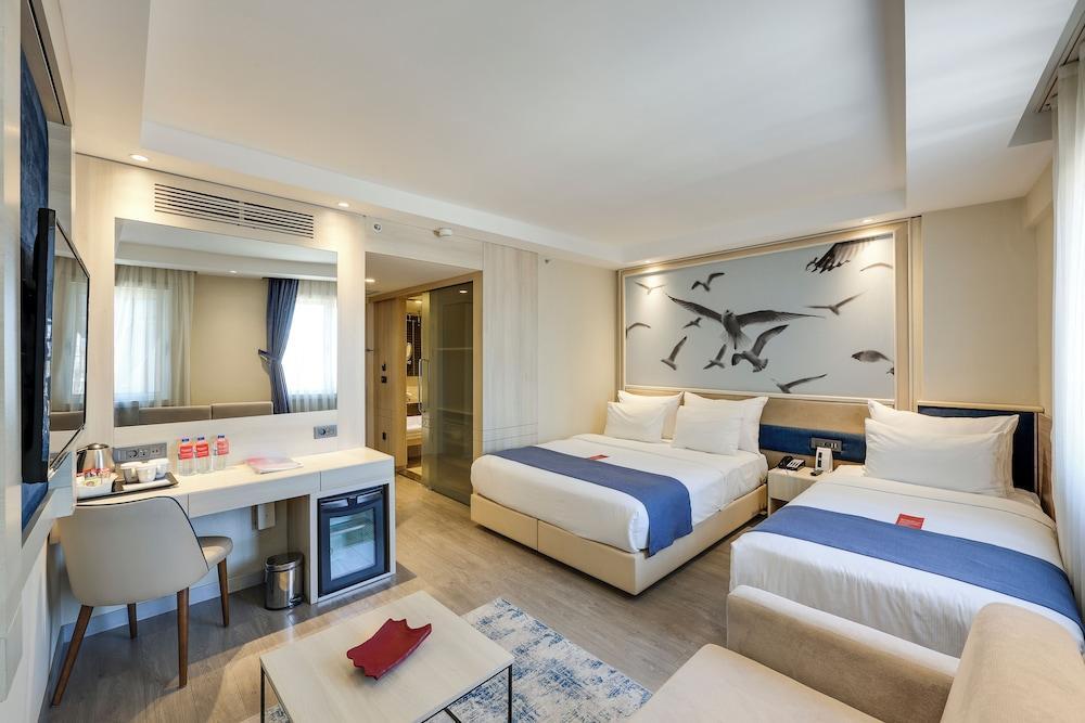 Ramada by Wyndham Istanbul Old City - Tap to explore photos