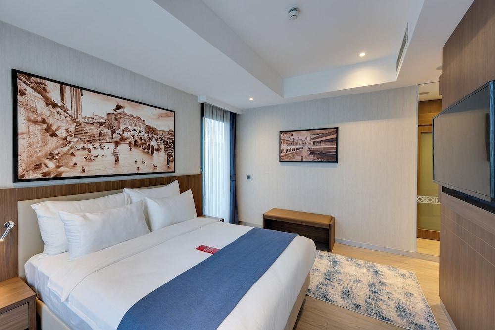 Ramada by Wyndham Istanbul Old City Room Type - Executive Room, 1 Double Bed, Terrace Ramada by Wyndham Istanbul Old City Room Type - Executive Room, 1 Double Bed, Terrace