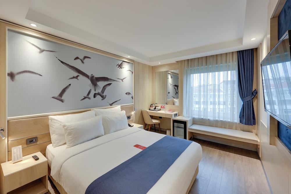 Ramada by Wyndham Istanbul Old City Room Type - Standard Room, 1 Double Bed