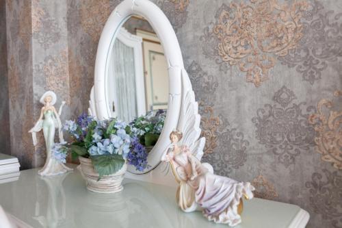Romantic Hotel Istanbul Room Type - Dolmabahce Suite