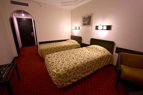 Istanbul Royal Hotel Room Type - Triple Room Istanbul Royal Hotel Room Type - Triple Room