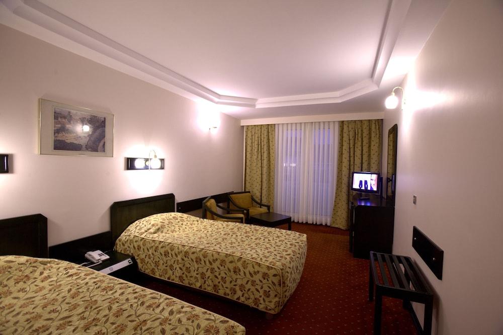 Istanbul Royal Hotel Room Type - Deluxe Family Room