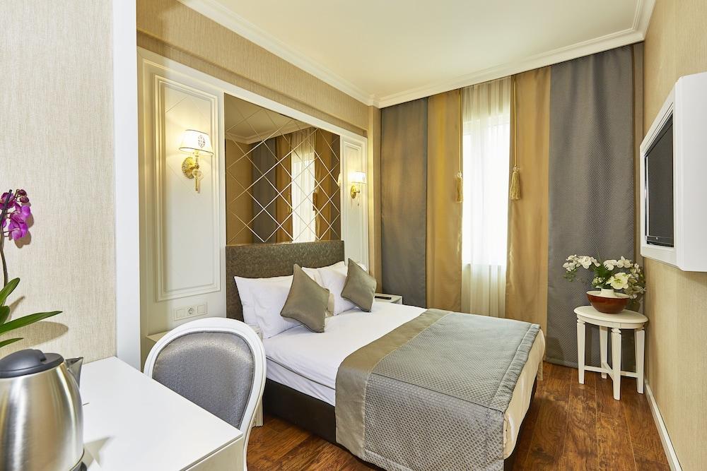 Seres Hotel Room Type - Standard Double Room