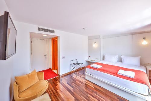 Senatus Hotel - Special Class - Tap to explore photos