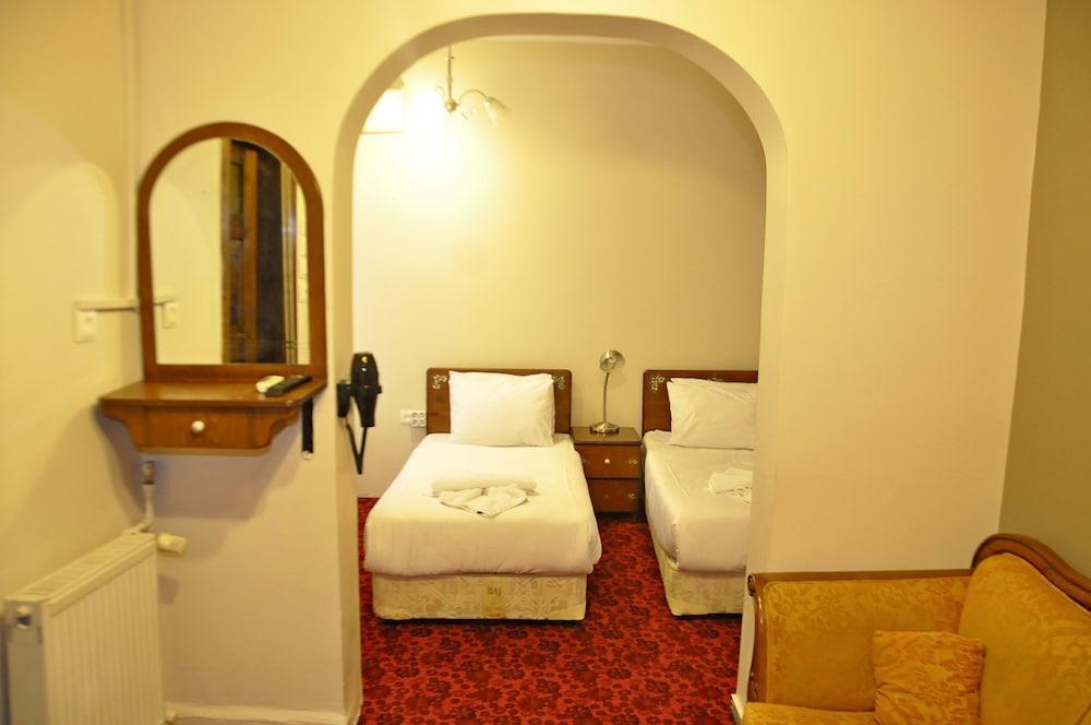 Sultanahmet Hotel Room Type - Standard Twin Room, 2 Twin Beds
