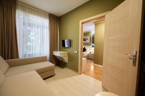 Sunlight Hotel Room Type - Family Room