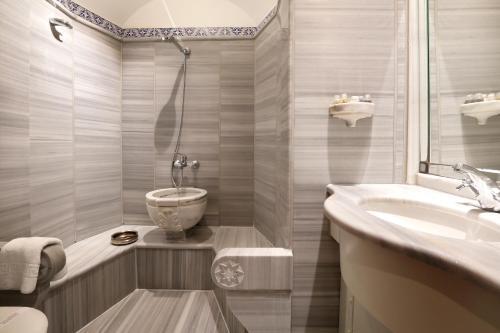 Sultanahmet Palace Hotel Room Type -  Deluxe Room with Sea View