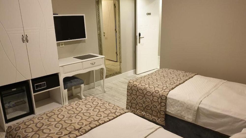 The Meretto Hotel İstanbul Old City - Tap to explore photos