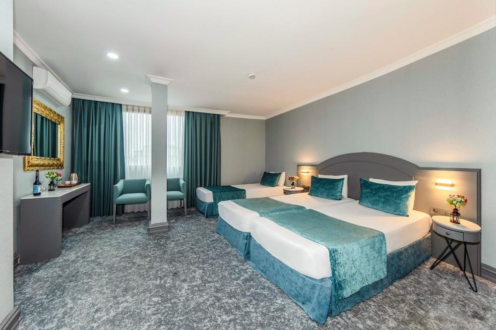 Tilia Hotel Room Type - Triple Room, 3 Twin Beds