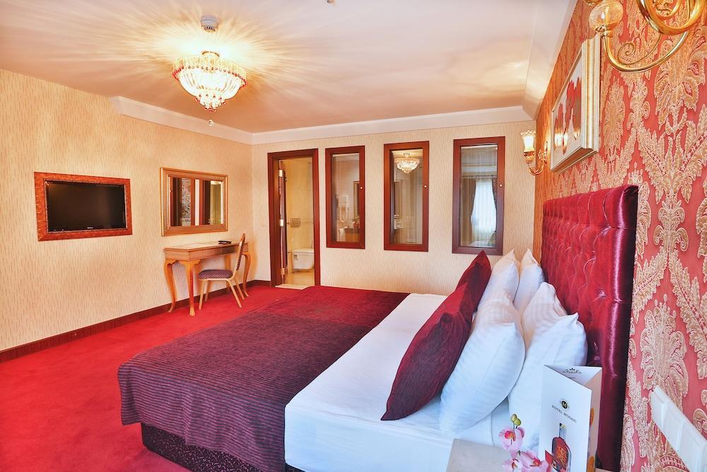 Hotel Mosaic Room Type - Corner Suite with Sea View Hotel Mosaic Room Type - Corner Suite with Sea View