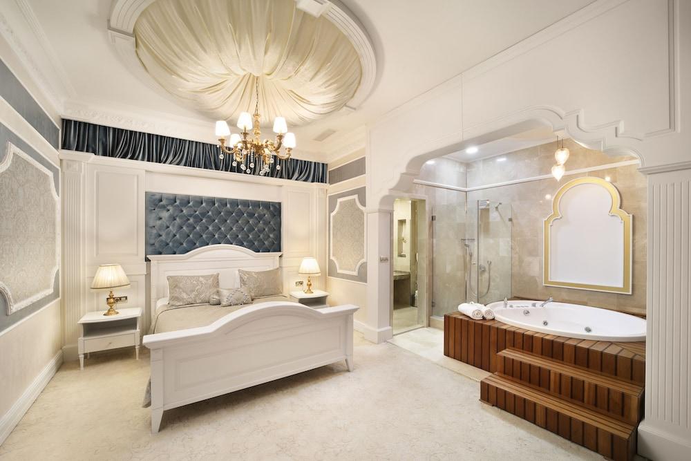 Legacy Ottoman Hotel Room Type - Legacy Ottoman King Suite Legacy Ottoman Hotel Room Type - Legacy Ottoman King Suite
