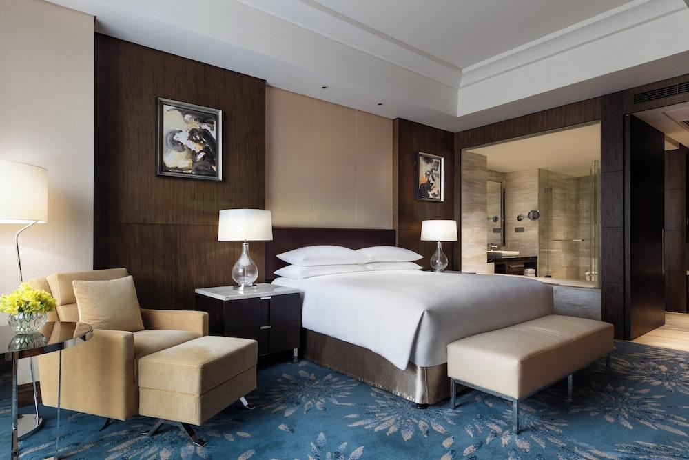 Shanghai Marriott Hotel Pudong East Room Type - Executive Suite, 1 King Bed