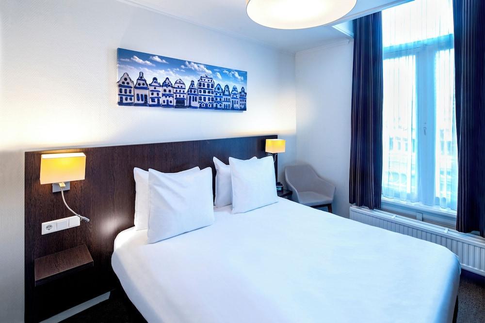 Hotel Nes Amsterdam Room Type - Double Room, Canal View Hotel Nes Amsterdam Room Type - Double Room, Canal View