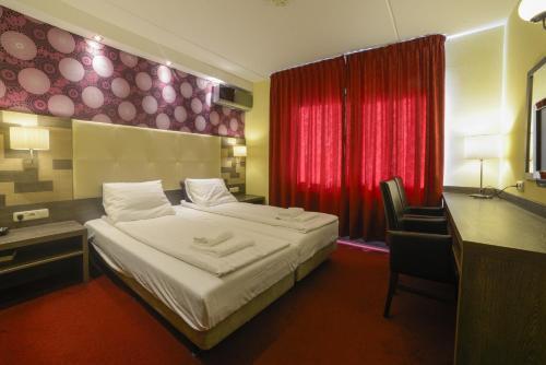 Hotel Zwanenburg Room Type - Standard Twin Room