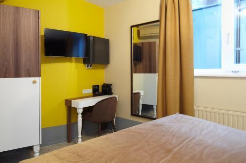 The Muse Amsterdam Boutique Hotel - Tap to explore photos