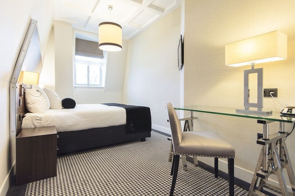 Hotel Notting Hill Room Type - Deluxe Twin Room with City View Hotel Notting Hill Room Type - Deluxe Twin Room with City View