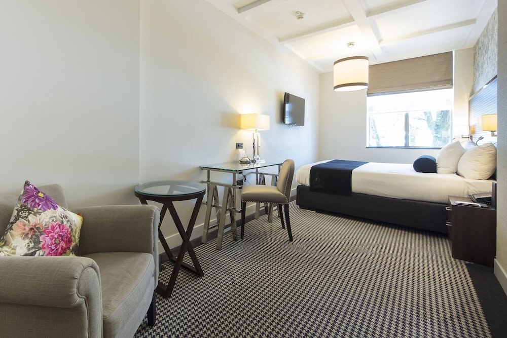 Hotel Notting Hill Room Type - Deluxe Double Room with City View