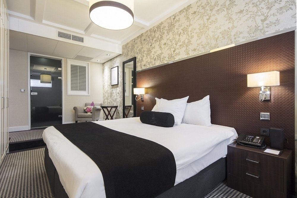 Hotel Notting Hill Room Type - Double Room Souterrain (Limited View)