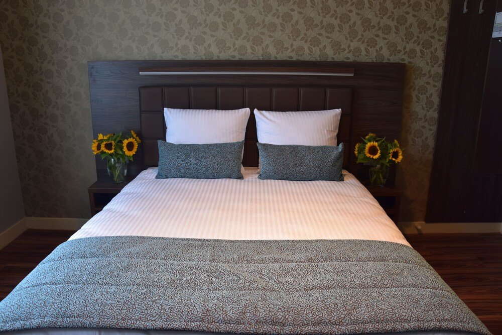 Ozo Hotels Armada Amsterdam - Tap to explore photos