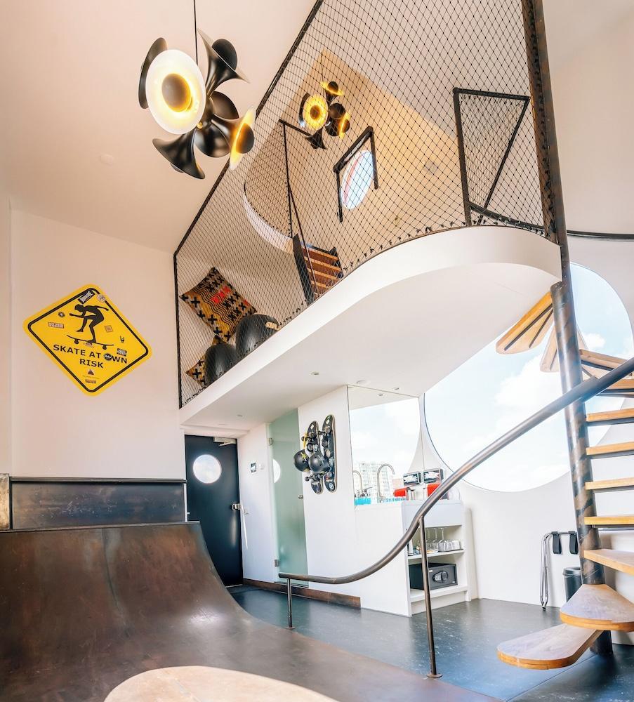 Botel Room Type - Loft Letter B