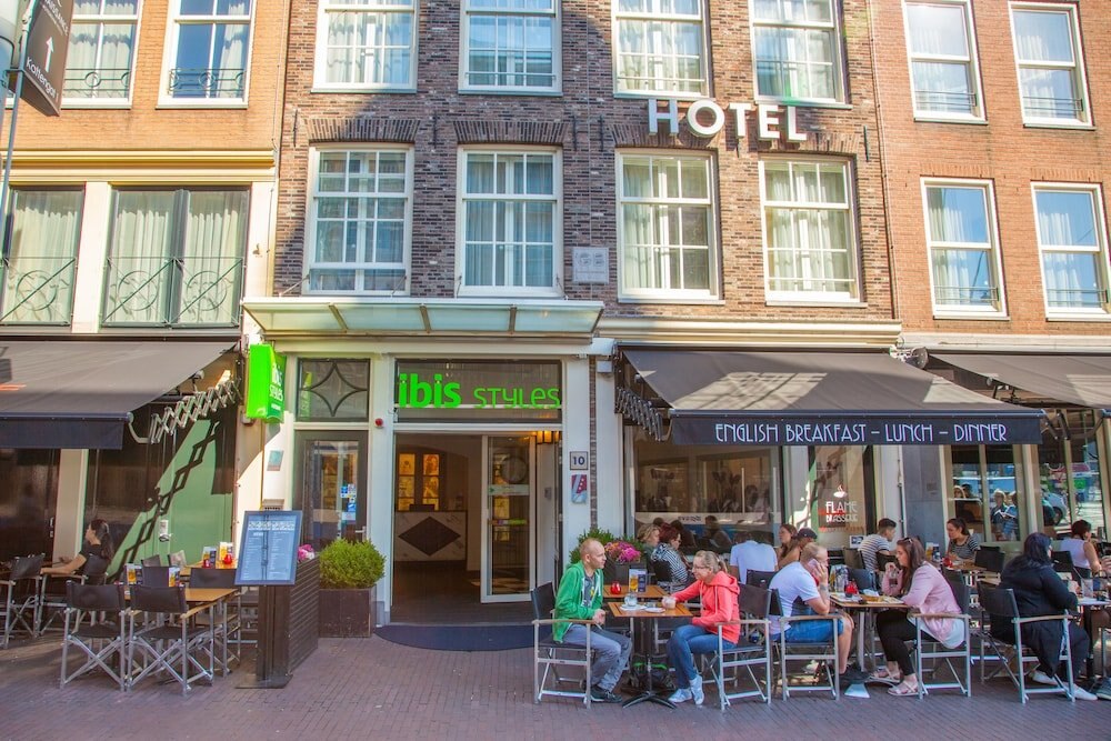 Ibis Styles Amsterdam CS Hotel - Tap to explore photos