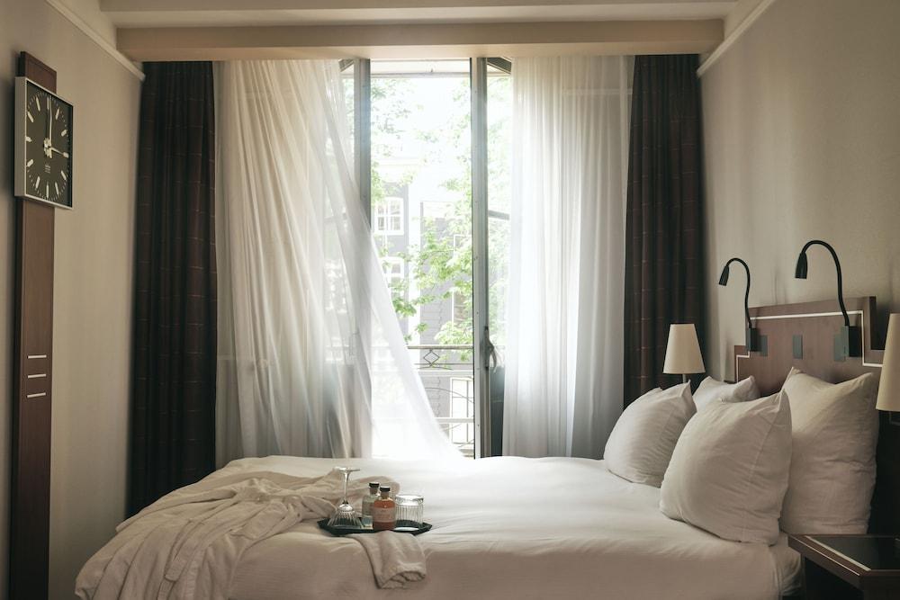 Banks Mansion Room Type - Comfy Room with canal view