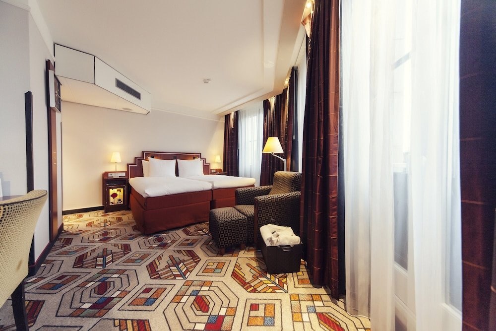Banks Mansion Room Type - Guest Suite with canal view