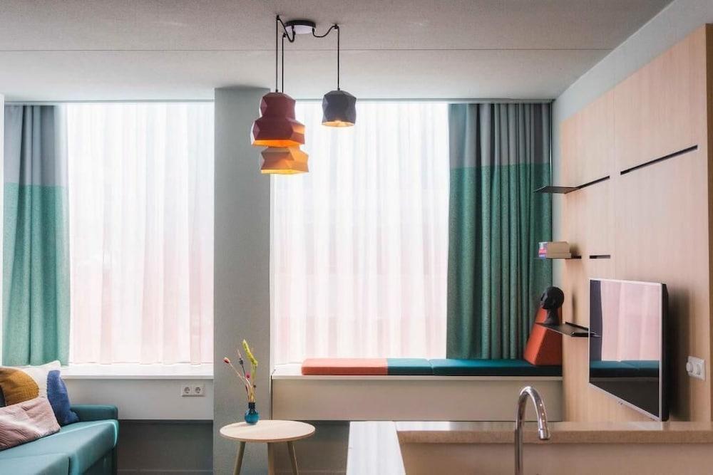 Hotel Casa Amsterdam - Tap to explore photos