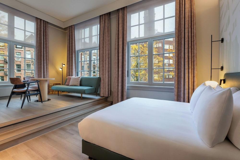 The College Hotel Amsterdam, Autograph Collection Room Type - Junior Suite, 1 King Bed