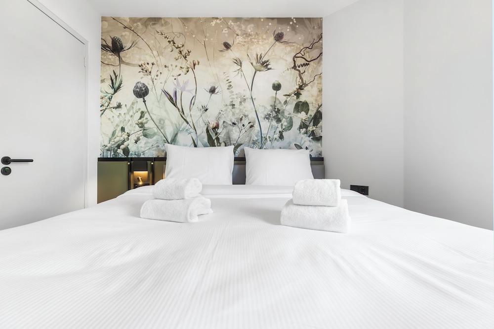 Dutch Design Hotel Vondelpark Room Type - Double Room