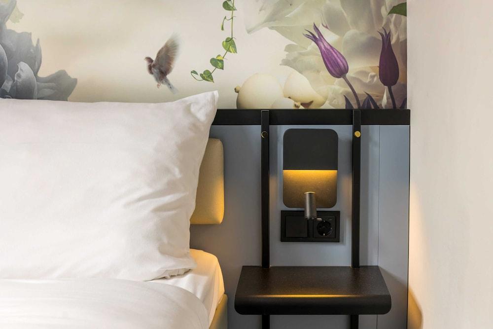 Dutch Design Hotel Vondelpark Room Type - Double Room