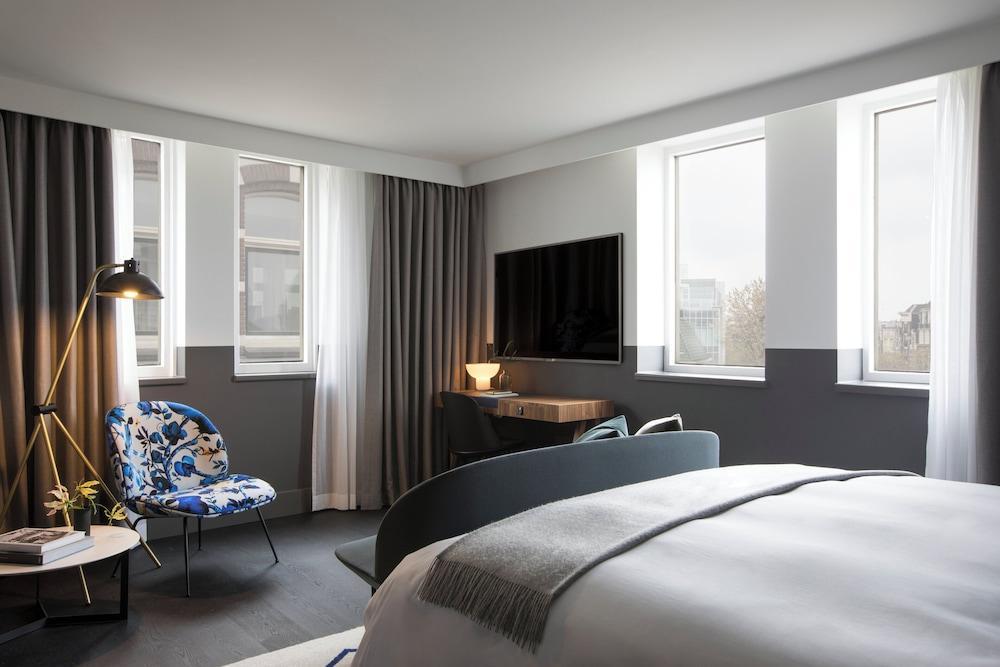 Kimpton De Witt Amsterdam, an IHG Hotel Room Type - 1 King Premium Street View