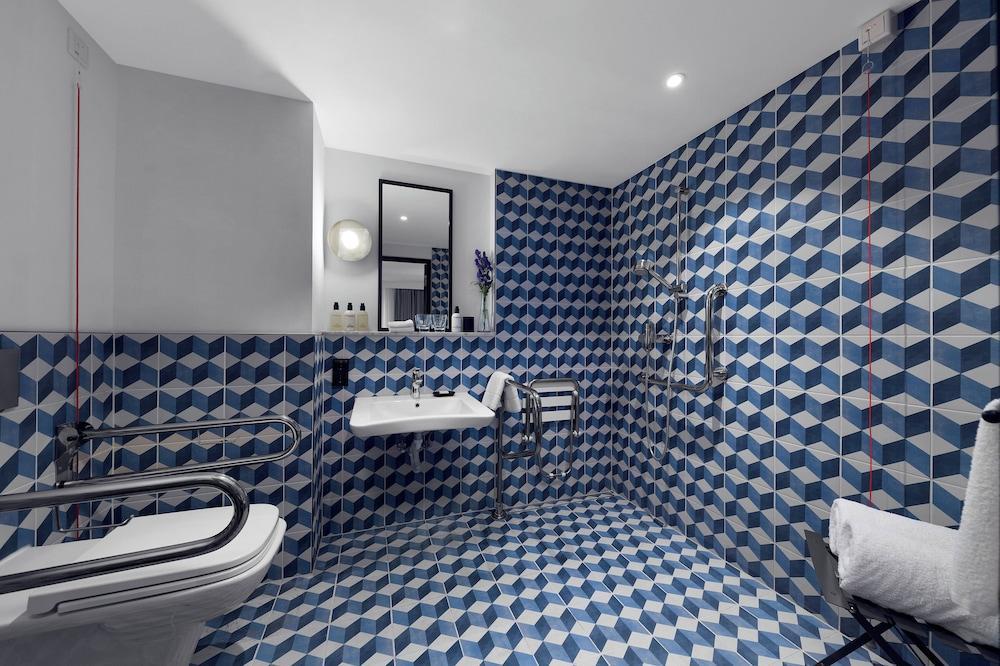 Kimpton De Witt Amsterdam, an IHG Hotel Room Type - 2 Twin Premium Accessible