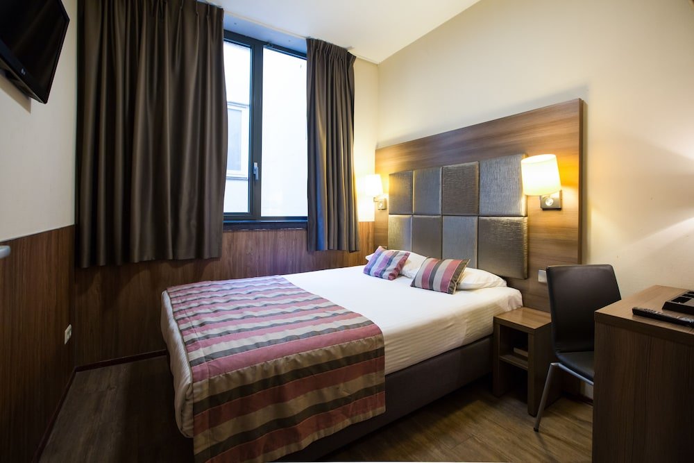 OZO Hotels Cordial Amsterdam Room Type - Economy Room, 1 Double Bed