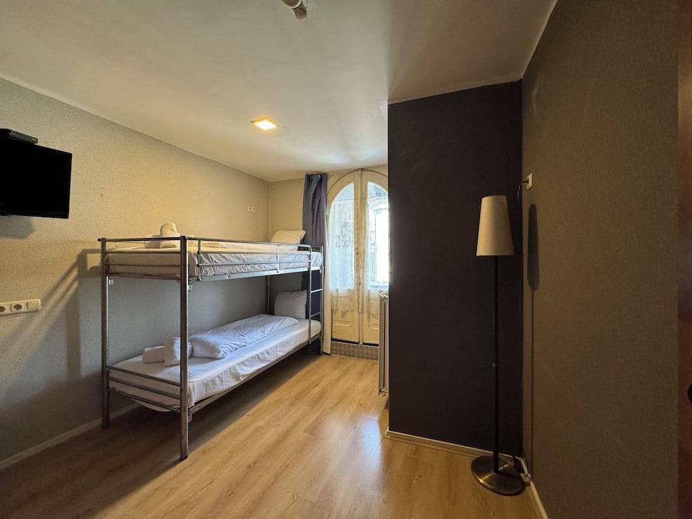 Hotel Di Ann Amsterdam City Centre Room Type - Economy Twin Room