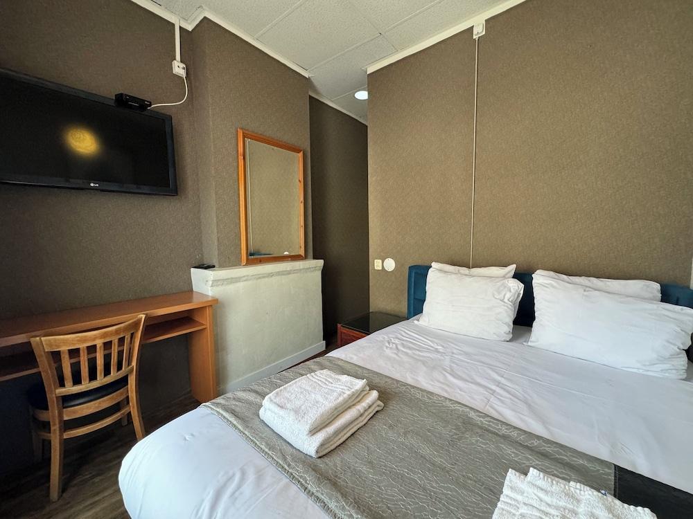 Hotel Di Ann Amsterdam City Centre Room Type - Double Room, 1 Double Bed (Double Room, Balcony)