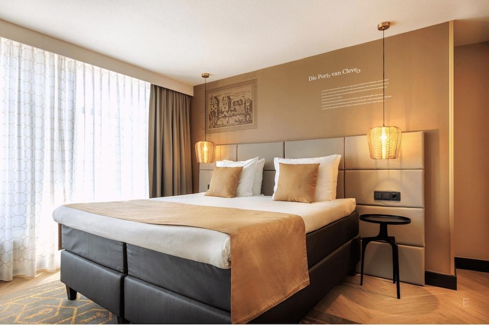 Die Port van Cleve Hotel Room Type - Junior Suite Queen Bed