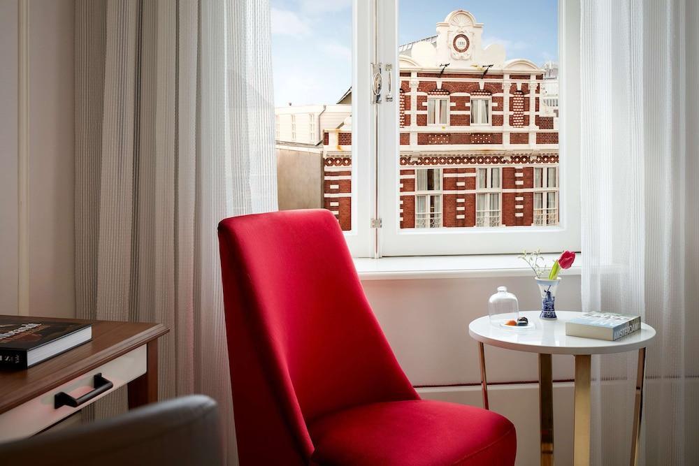 Tivoli Doelen Amsterdam Room Type - Deluxe Room City View with Balcony Tivoli Doelen Amsterdam Room Type - Deluxe Room City View with Balcony