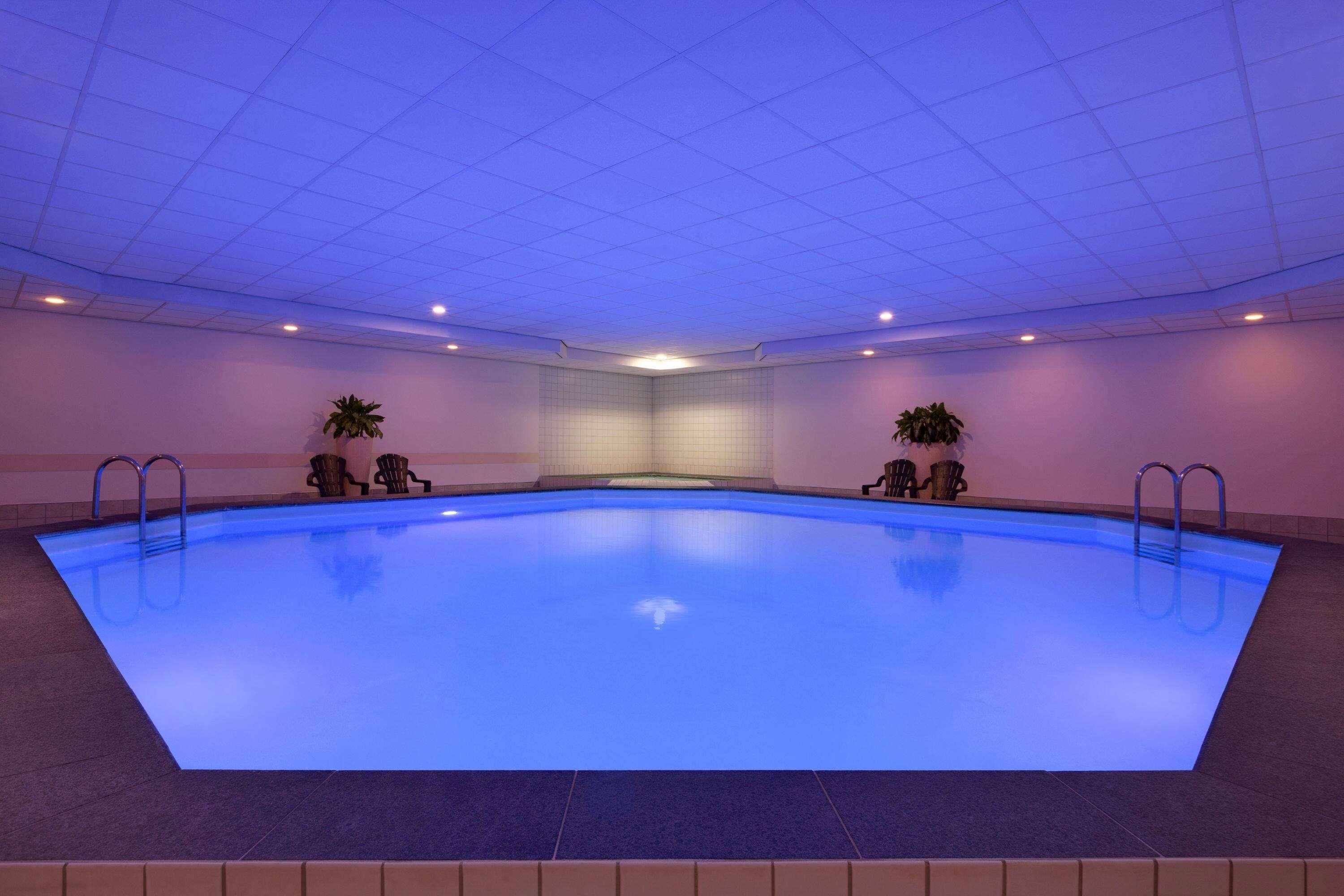 Ramada by Wyndham Amsterdam Airport Schiphol - Tap to explore photos