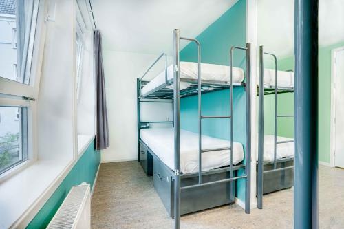 Hans Brinker Hostel Amsterdam Room Type - Bed in 8-Bed Mixed Dormitory Room