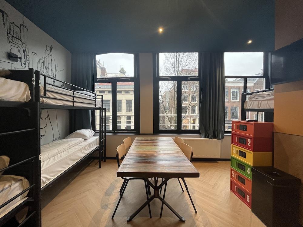 Heart Of Amsterdam - Hostel Room Type - Room, Multiple Beds, Ensuite (8)