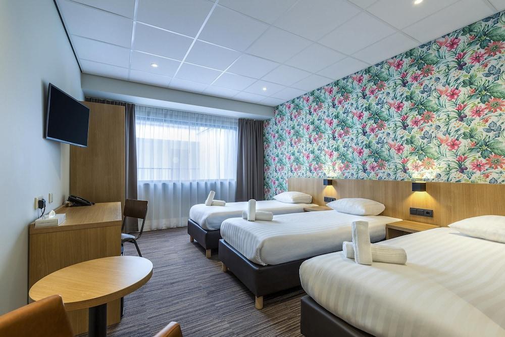 Best Western Amsterdam Room Type - Economy Triple